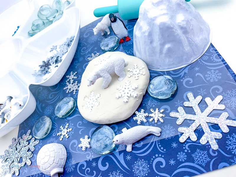 polar animals play dough tray 
