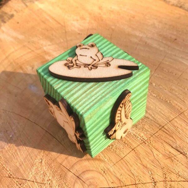 frog life cycle wooden stamp